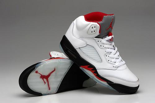 Flashback Friday: MJ Throws White Laces In His Black/Silver Air Jordan 5 -  Air Jordans, Release Dates & More